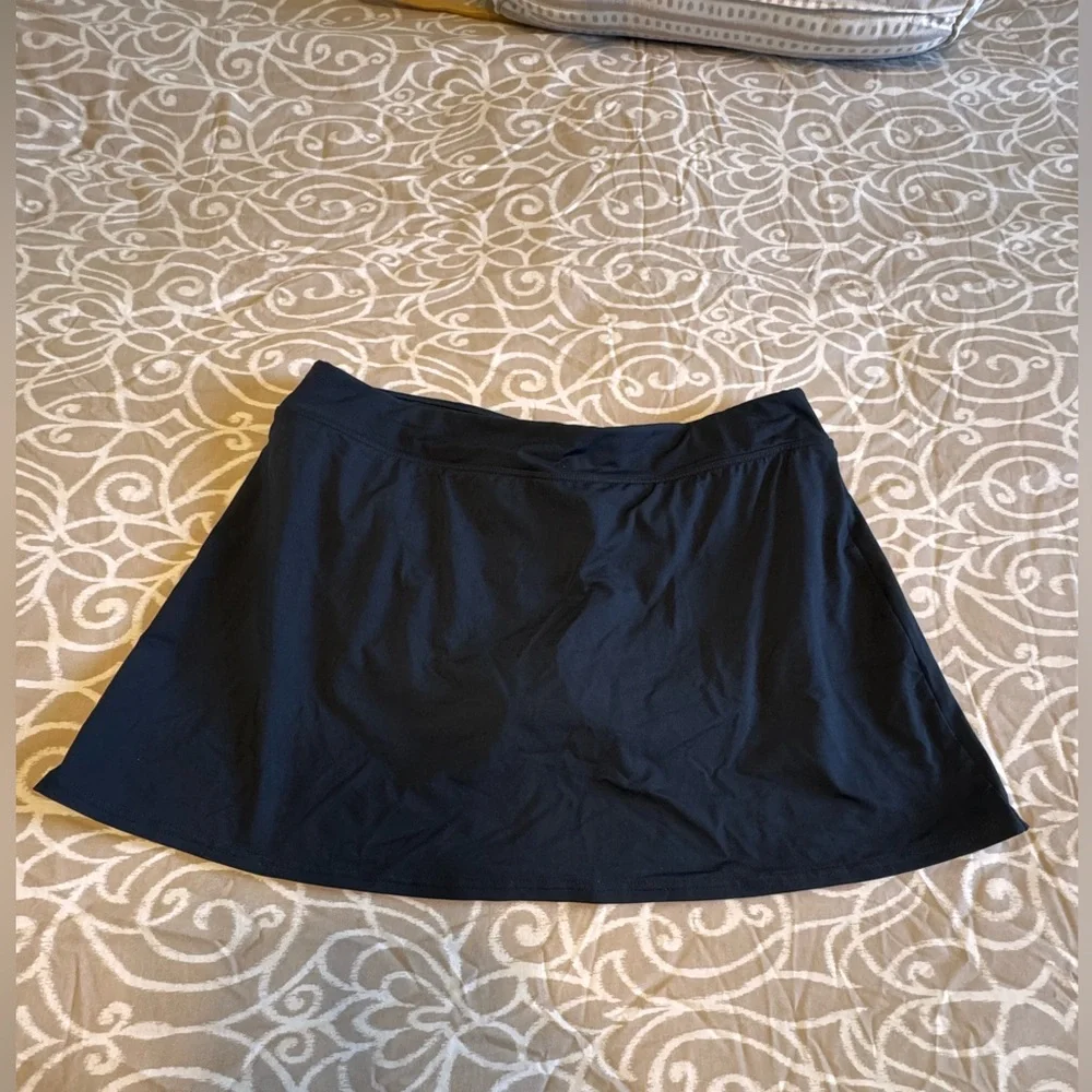 Lands' End Elegant Black Swimskirt - 14 - Picture 3 of 5